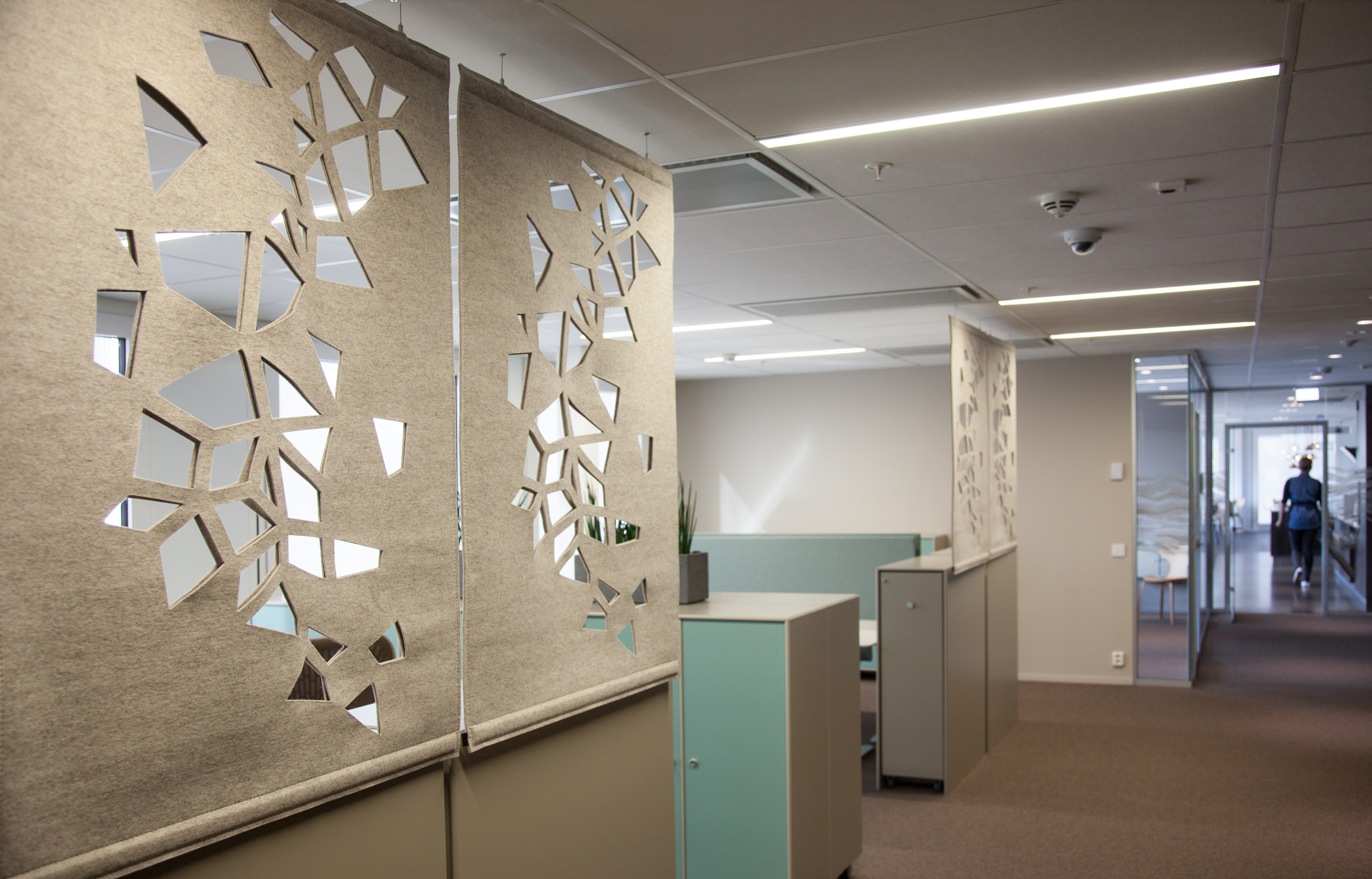 afskærmning med Fraster filt på kontor